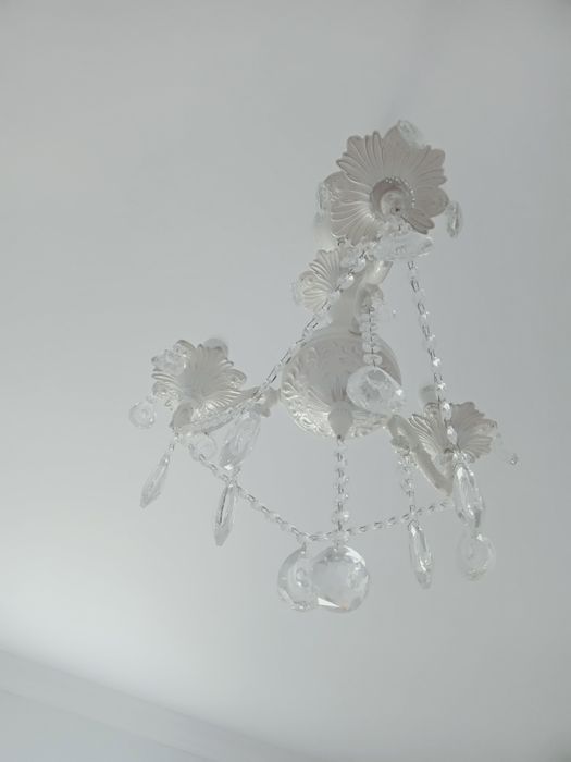 Новая люстра сатылады