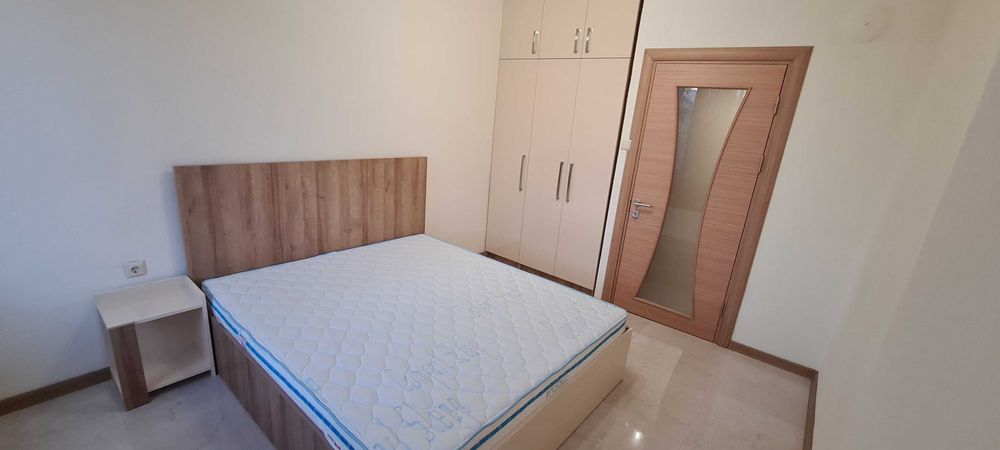 Апартамент под наем.