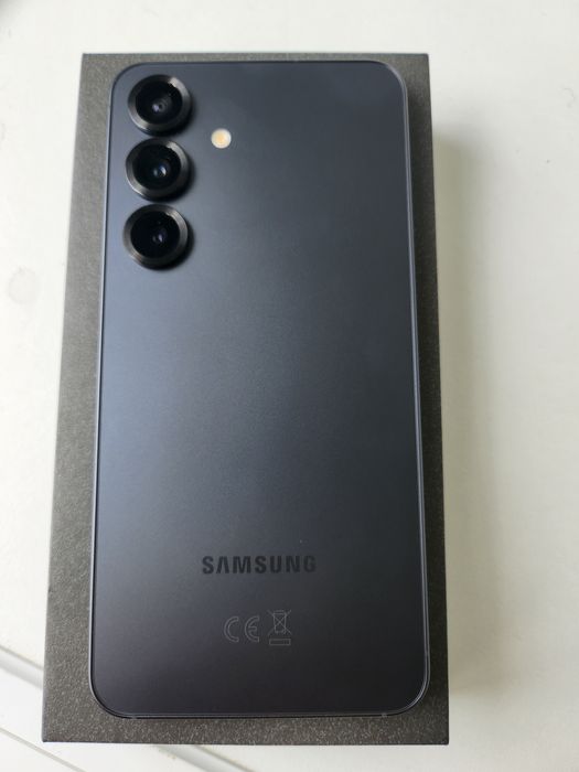 Samsung S25 128GB перфектен