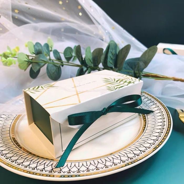 Бонбоньерки, тойбастар