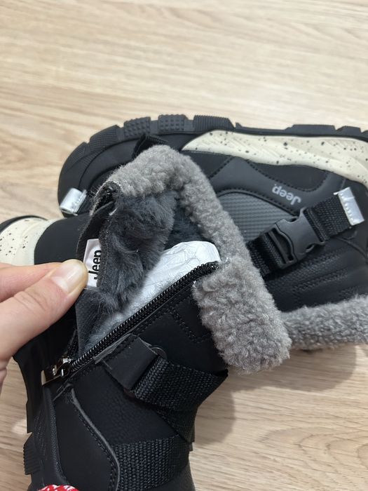 Ботинка новый фирма джип