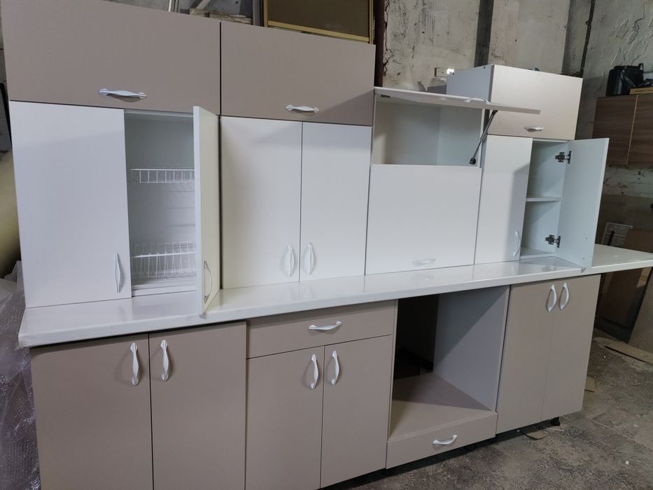 Кухонный гарнитур