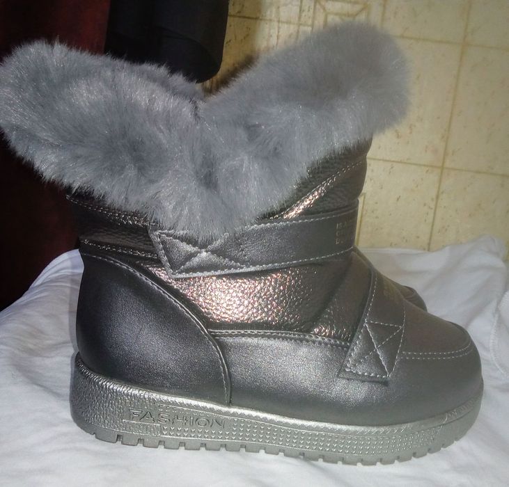 Детские сапожки новые