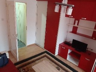 Proprietar închiriez garsonieră