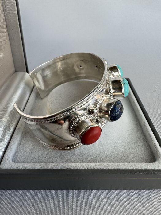 Bratara din argint, lapis lazuli, coral si turcoaz