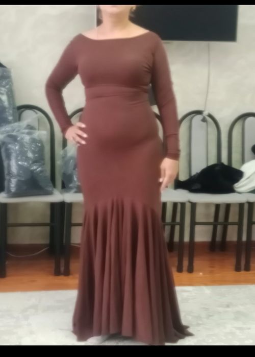 Продам платья новые