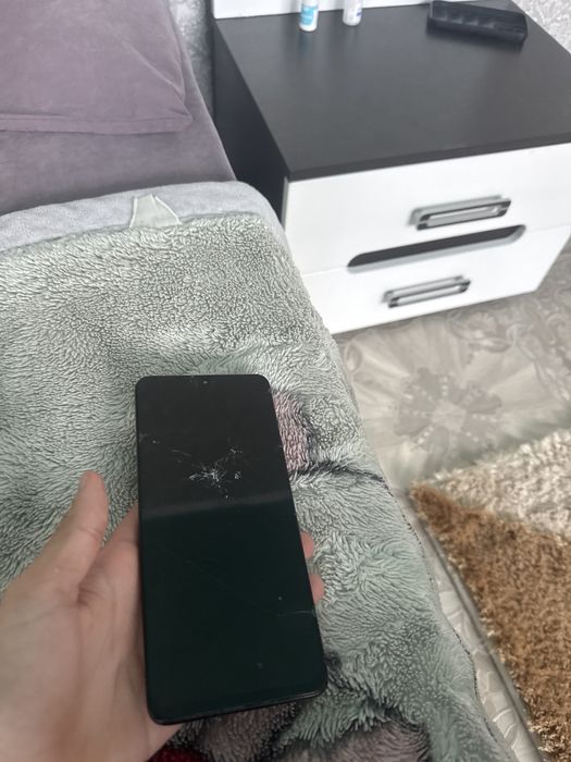 Телефон на рапчасти не робочий