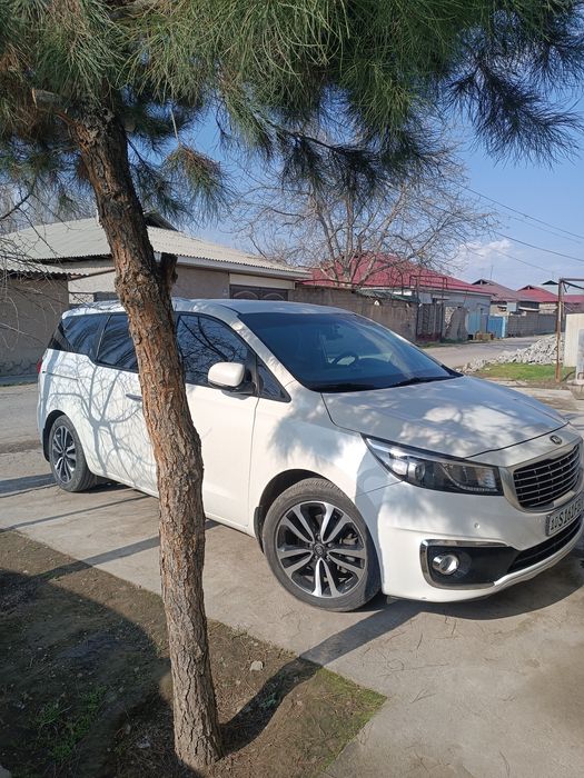 Продается Кия карнивал