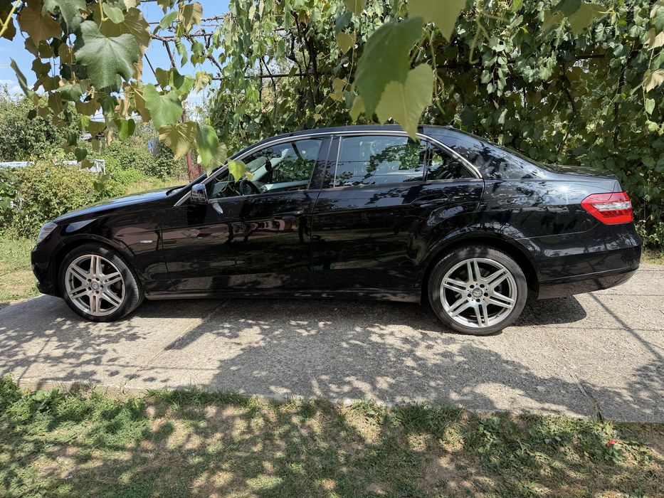 Mercedes Benz E220 CDI