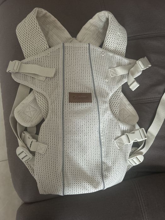 Vand marsupiu ergonomic