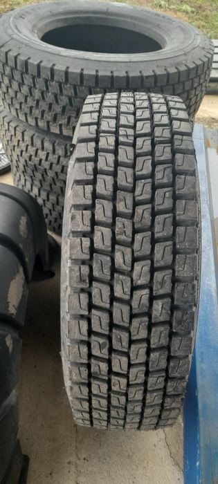 Продавам гуми за камион Michelin Marangoni 265/70 R19,5
