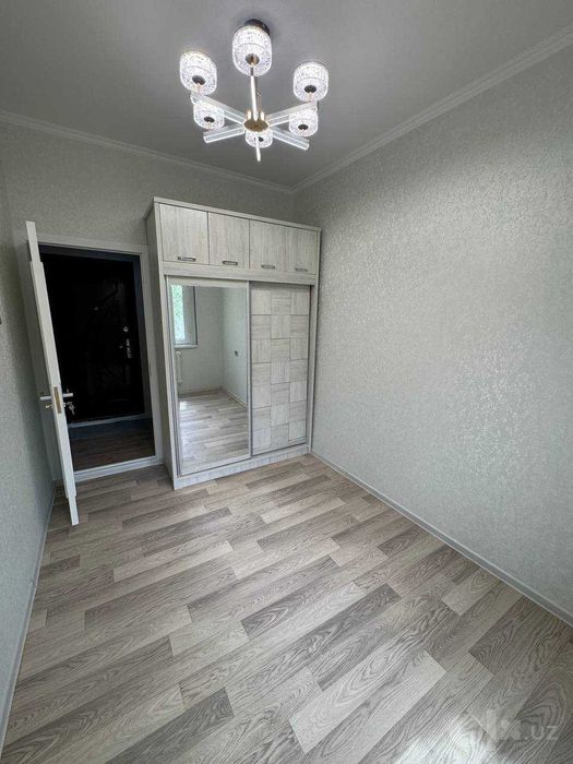 СРОЧНО !! Продается квартира в Яшнабаде 2/3/4 ( 60 кв/м ) Авиасозлар 1