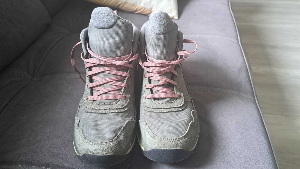 Туристически обувки