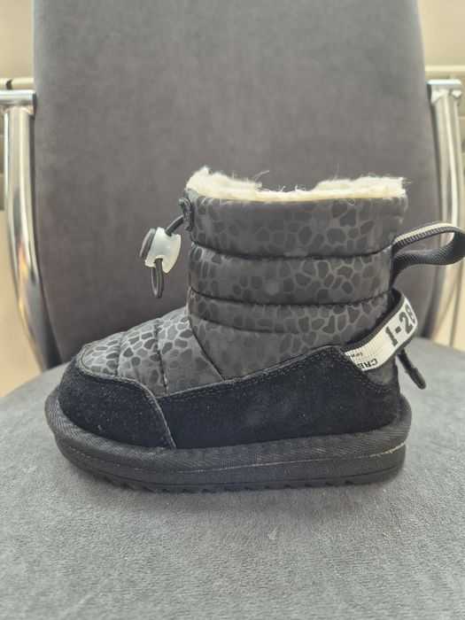 Продам зимние детские ботинки