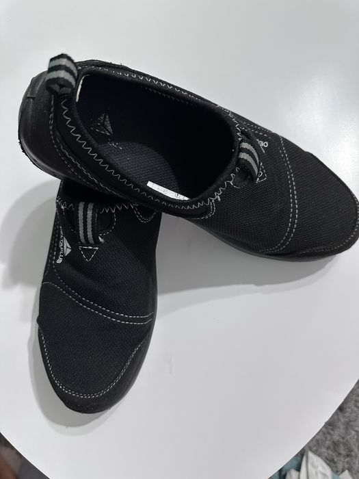 Bocanci de protectie cu bombeu metalic