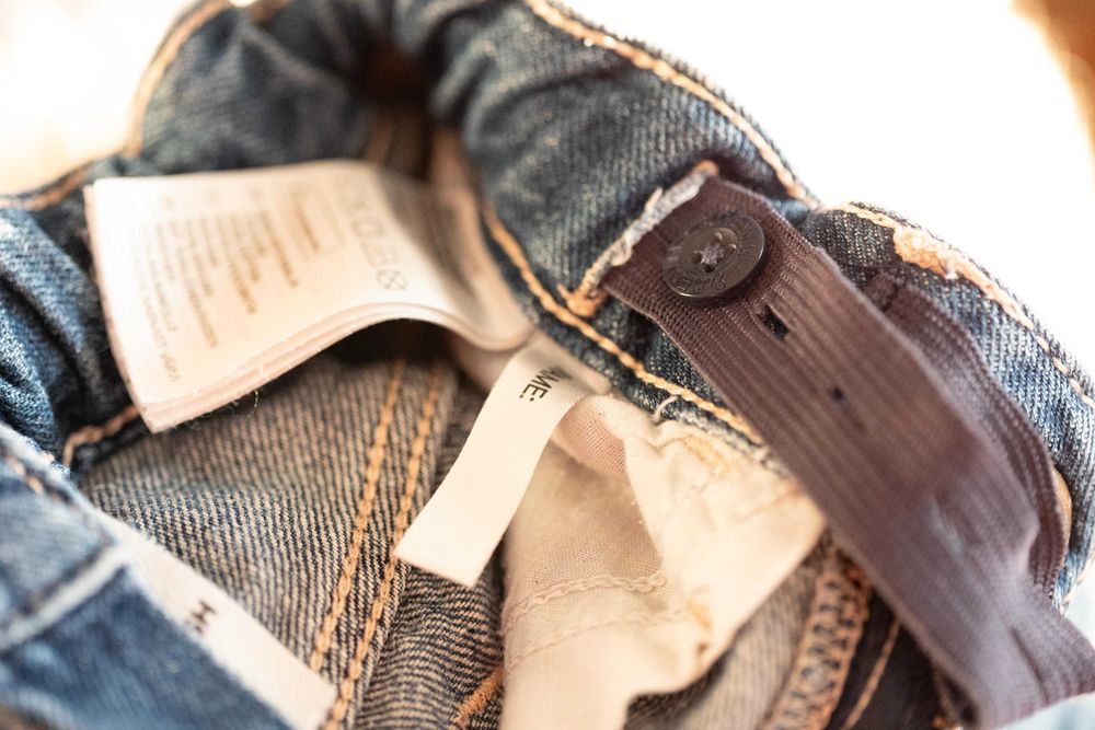 Pantaloni scurti, fete, firma H&M, marimea 122