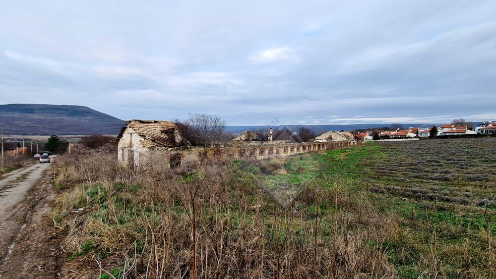парцел за бизнес до КК Албена