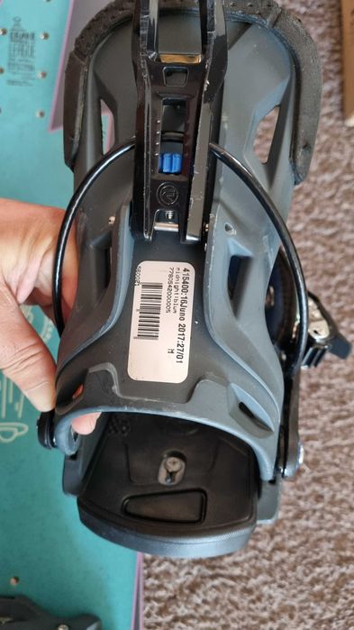 Placa Snowboard Drake League 152cm + Legaturi Snowboard Flow Juno M