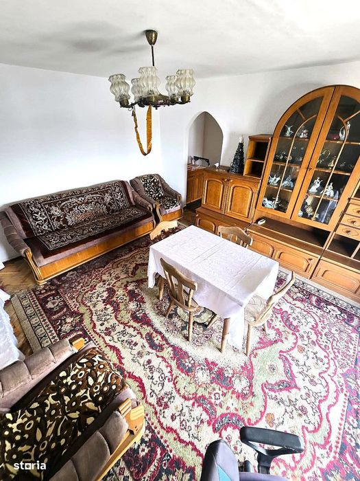 Apartament 2 camere semidecomandat, Micro 16 – Str. Universului nr. 8