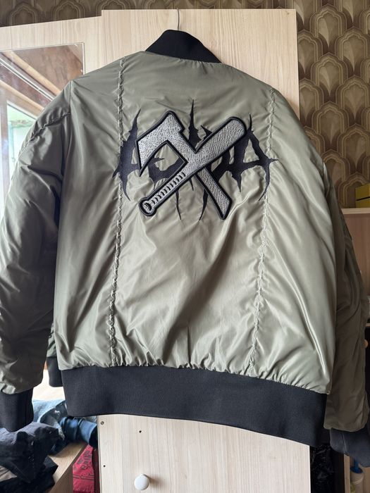 Luda яке двулицево