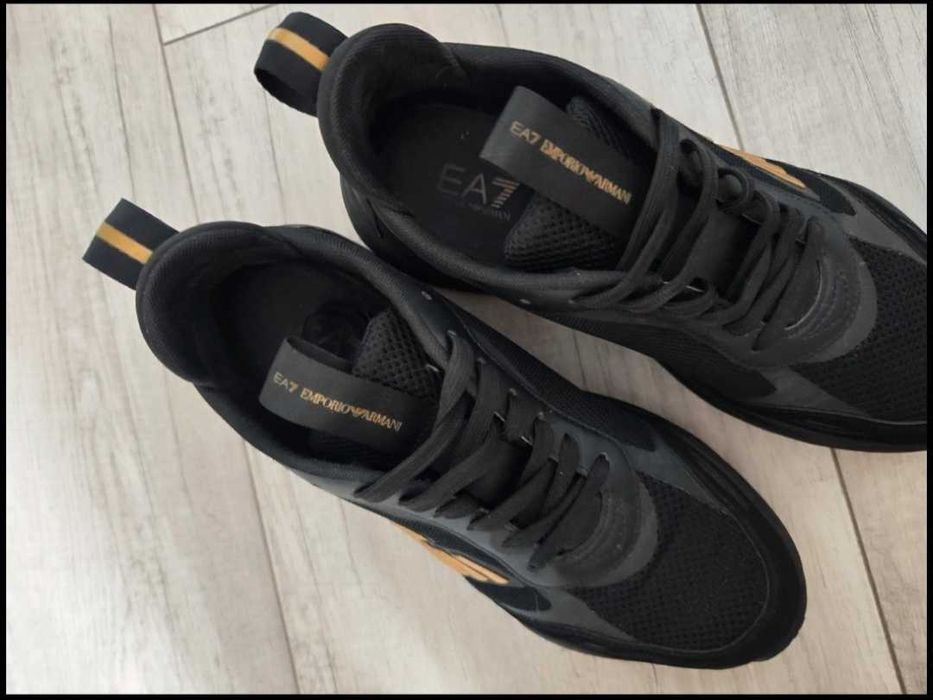 Adidași Emporio Armani