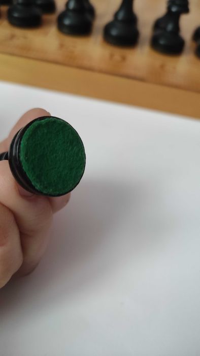 Шах с дървени фигури 35 х 35 см