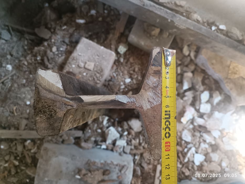 Продам рельсу балку