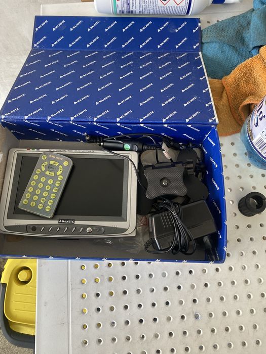 Mauestc televizor de auto