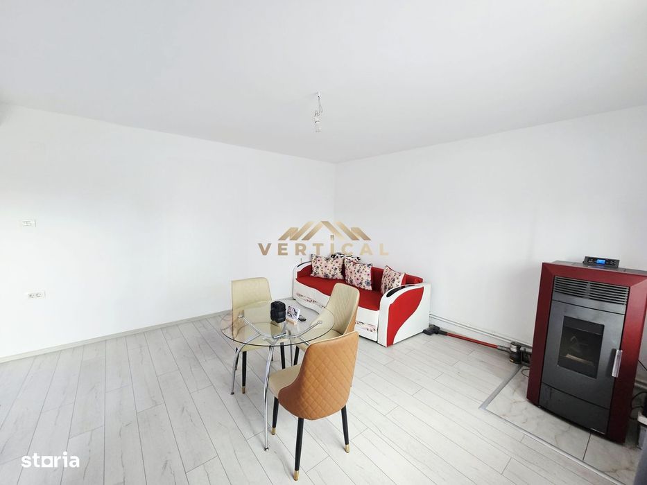 Vila 6 camere la intrare in Dobreni