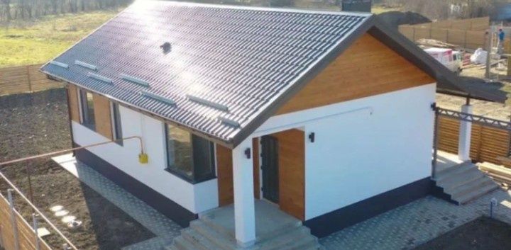 Case pe structuri metalice