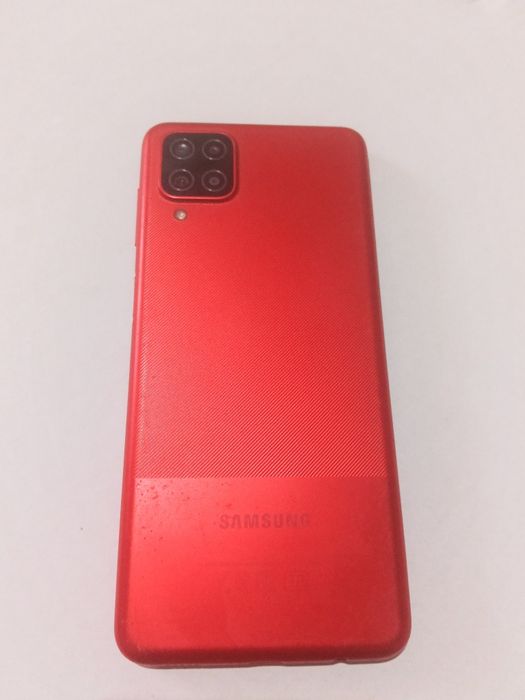 Продоется Samsung A12