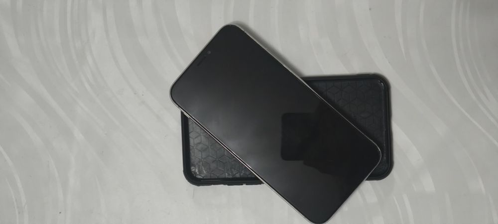 Айфон х(10). ...