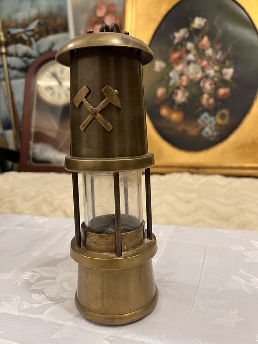 Lampa mner realizata don bronz