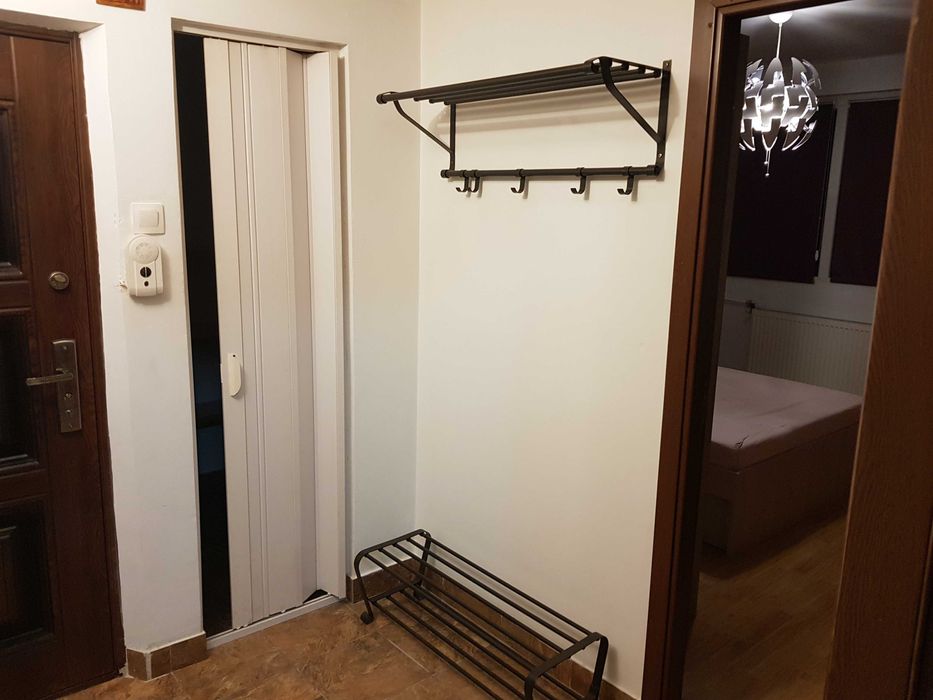 ofer pentru Inchiriat Apartament 2 camere la metrou Eroii Revolutiei