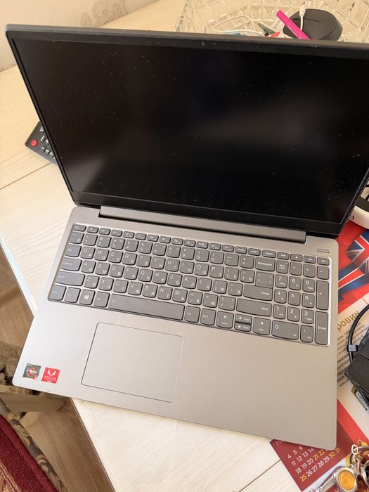 Lenovo ideapad 330S