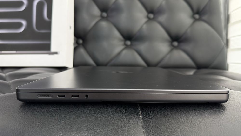 Apple Macbook Pro M4 Max 2024 в идеальном состонии
