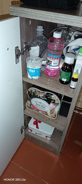 Продам туалетный столик