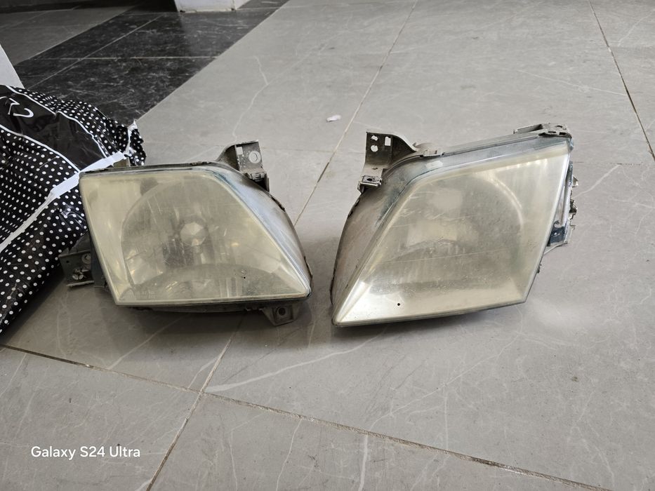 Фары на мазда мпв