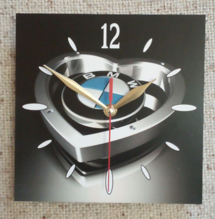 ЦСКА, ЛЕВСКИ, Кама Сутра, AUDI, и други фен часовници.