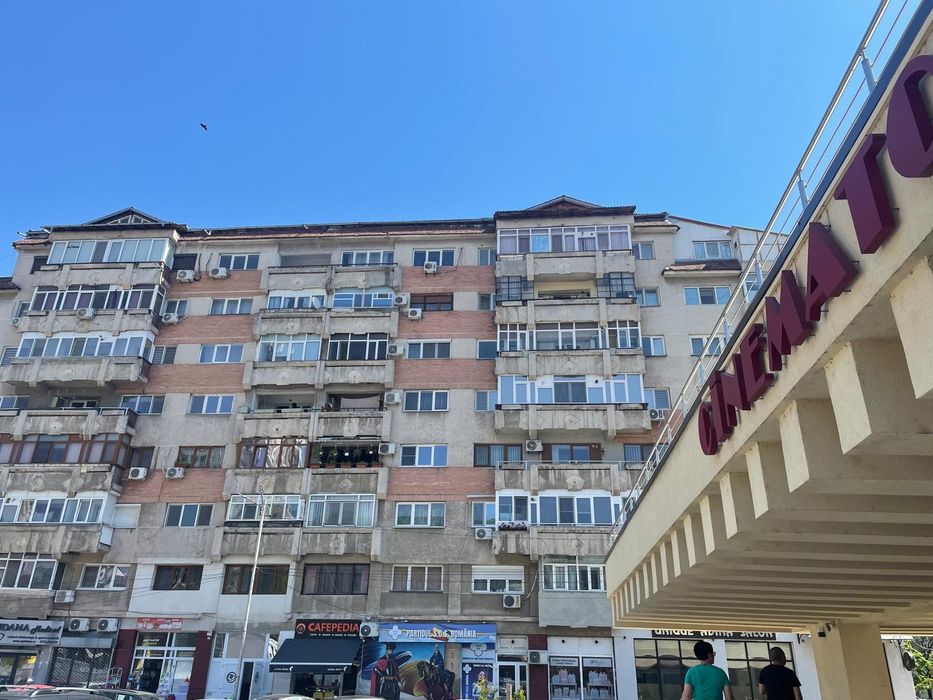 Vand apartament 4 camere ultracentral Targoviste