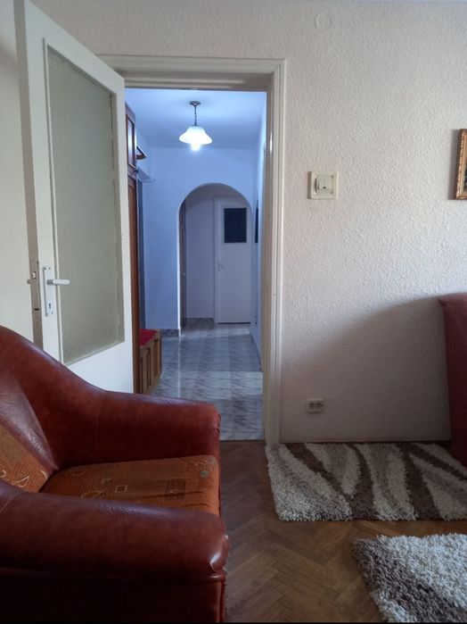 Apartament  2 camere decomandat