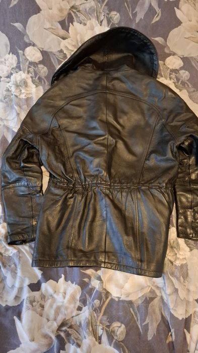 Дамско дълго кожено яке