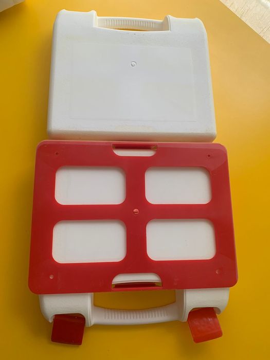 Контейнер аптечка для хранения мелочей