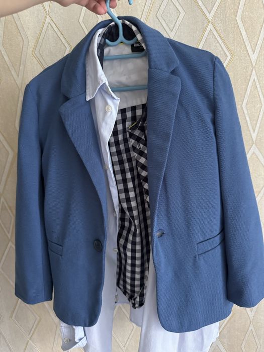 Продам пиджак детский