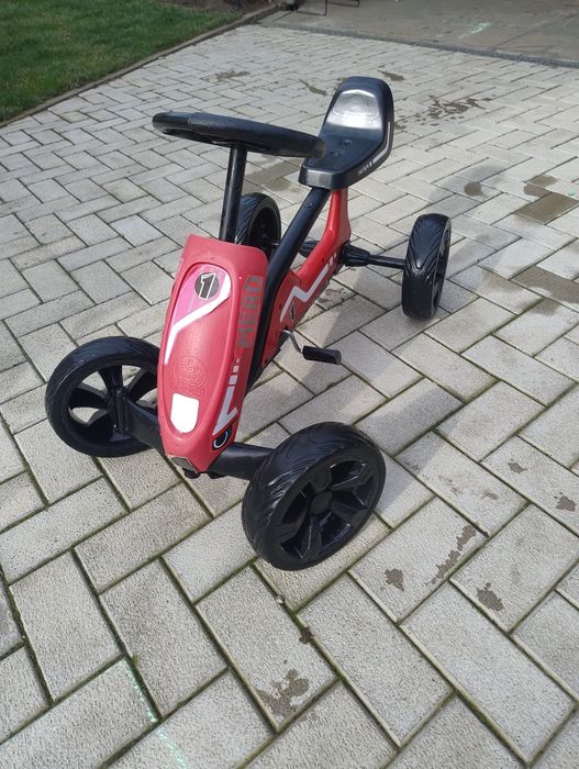 Kart copii cu pedale