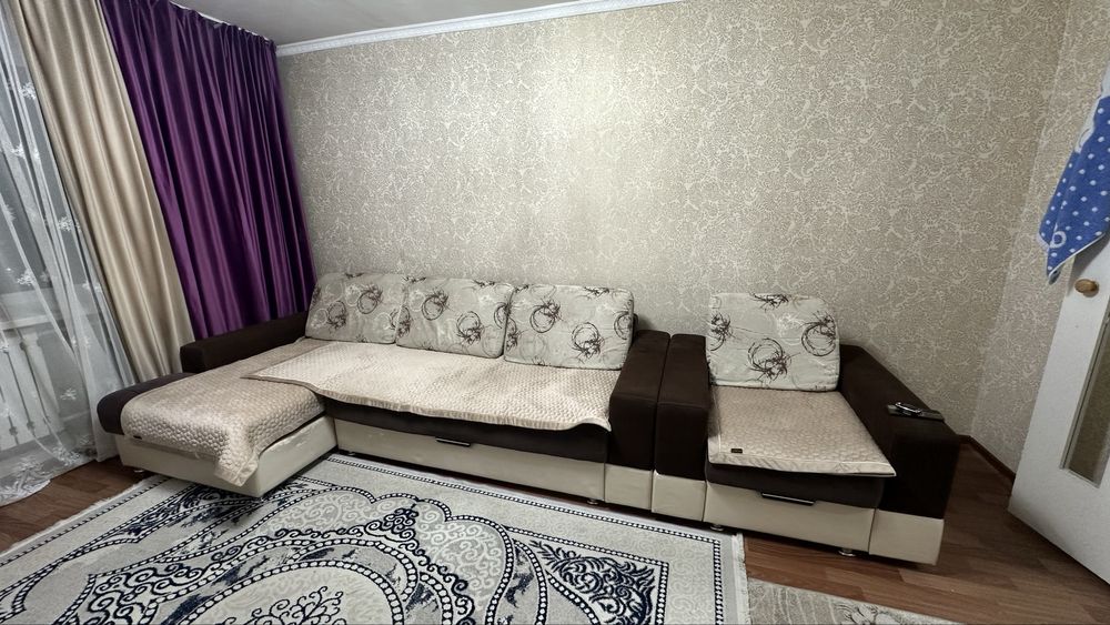 Продам Диван угловой б/у