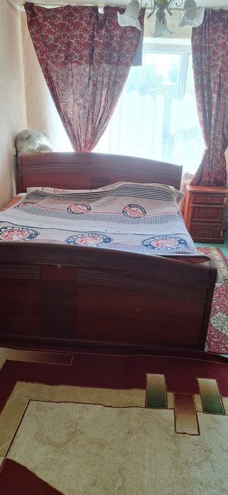 Срочно продам спальный гарнитур