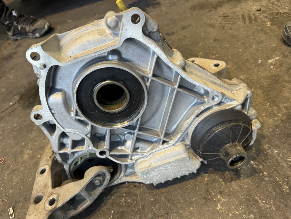Раздатка bmw g11 g12 бмв г11 г12 7 ма серия раздатка за г серия