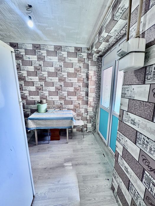 Продам 1 комн ОКТ с балконом