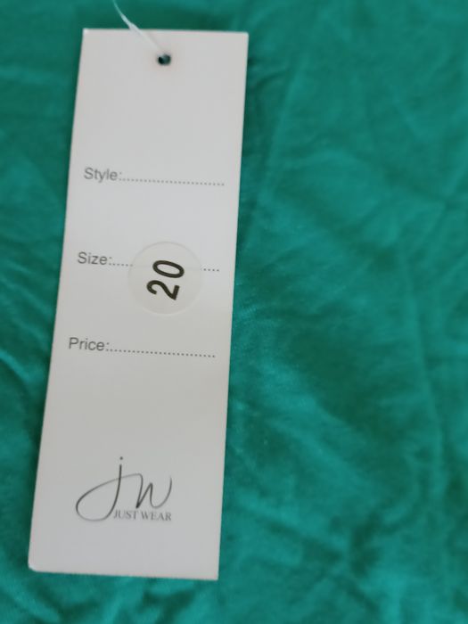 Две дамски блузи